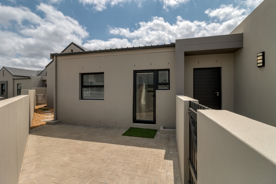 4 Bedroom Property for Sale in Aan de Wijnlanden Western Cape